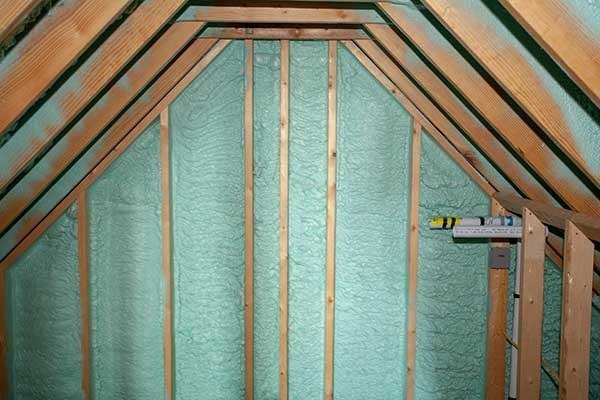 Spray foam insulation project timeline in Friendswood